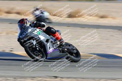 media/Jan-08-2022-SoCal Trackdays (Sat) [[1ec2777125]]/Turn 4 (1145am)/